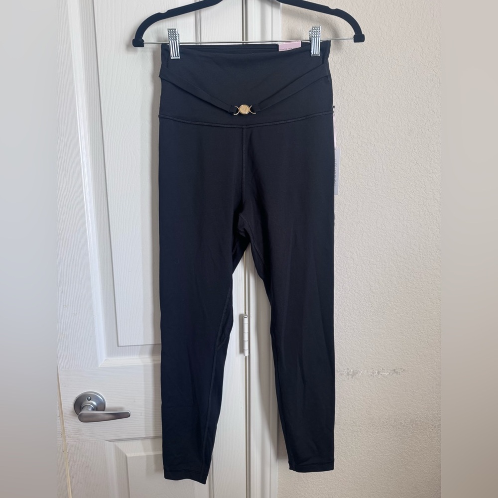 NWT Victoria’s Secret Live On Point 7/8 Length Belted Leggings